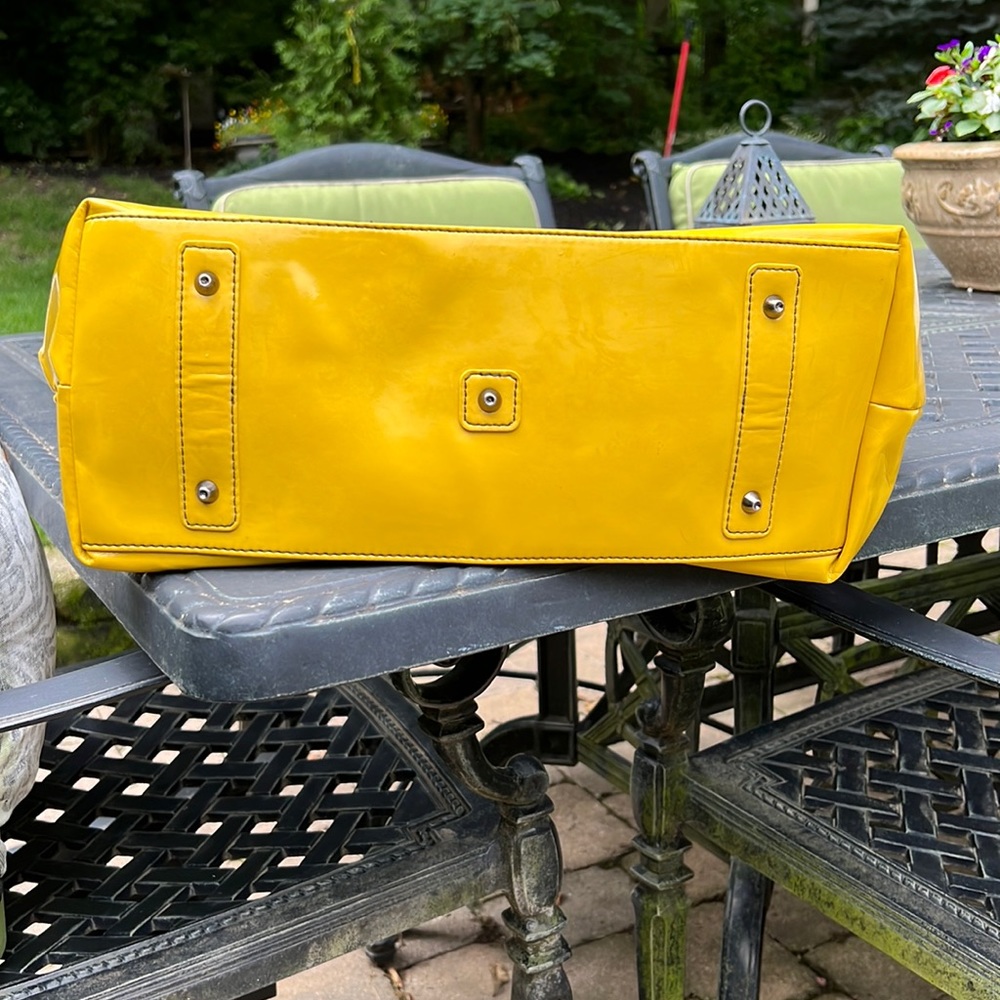 Yellow patent look Maxx New York bag - Picture 12 of 12